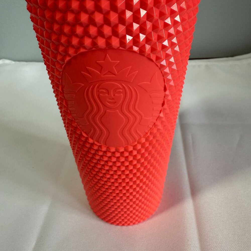 Starbucks Summer 2022 Release Dragonfruit Venti Studded Cold Cup 24oz - Picture 4 of 7